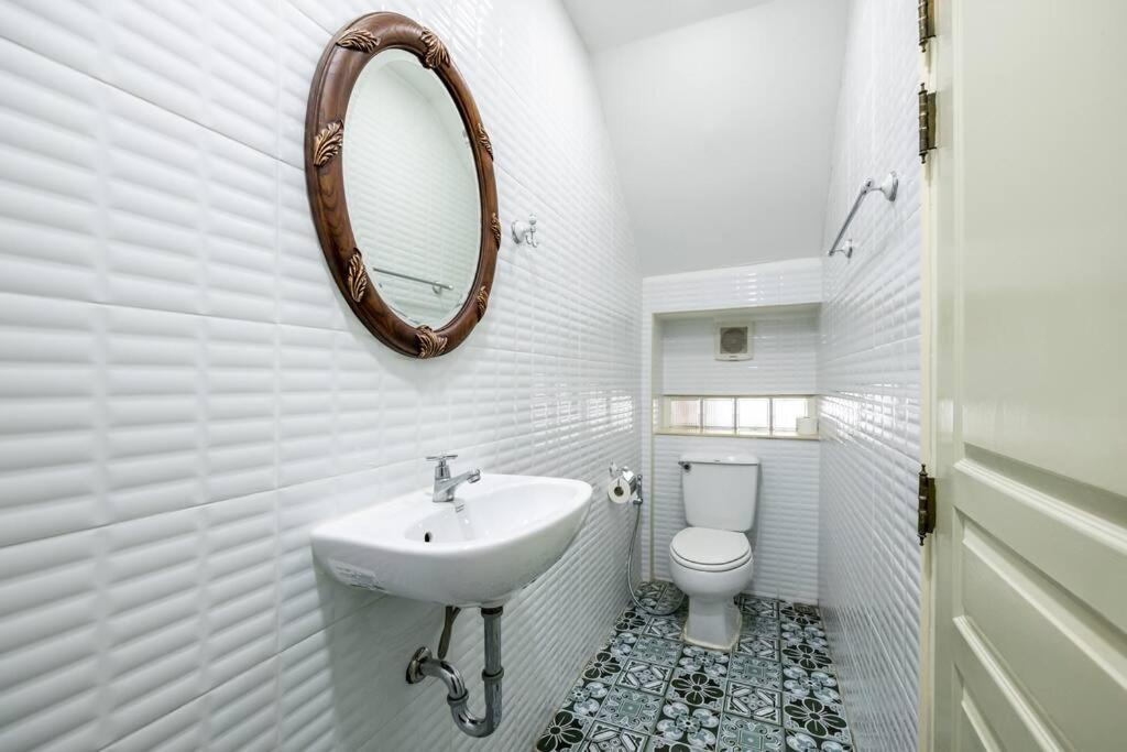בנגקוק At Nana-5Bed, City Center, Nana Bts, Mbk, Central World, Siam מראה חיצוני תמונה